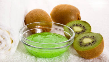 Il kiwi rende la tua pelle più luminosa