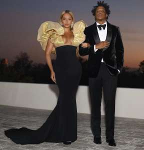 Beyonce Knowles In Custom Schiaparelli Haute Couture 2020 Golden Globe Awards
