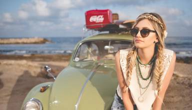 Beauty Routine da Viaggio 2025: Consigli Futuristi per Capelli e Pelle Impeccabili